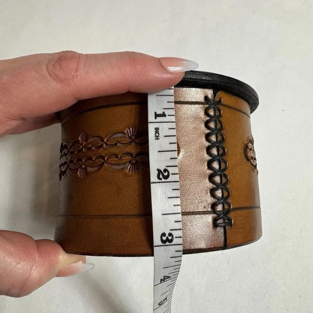 Vintage Leather Lidded Round Box Fur Lined 5 Inch Rare Trinket Jewelry Box